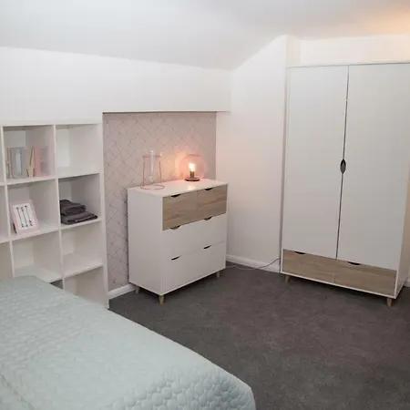 Bell Hill Apartment